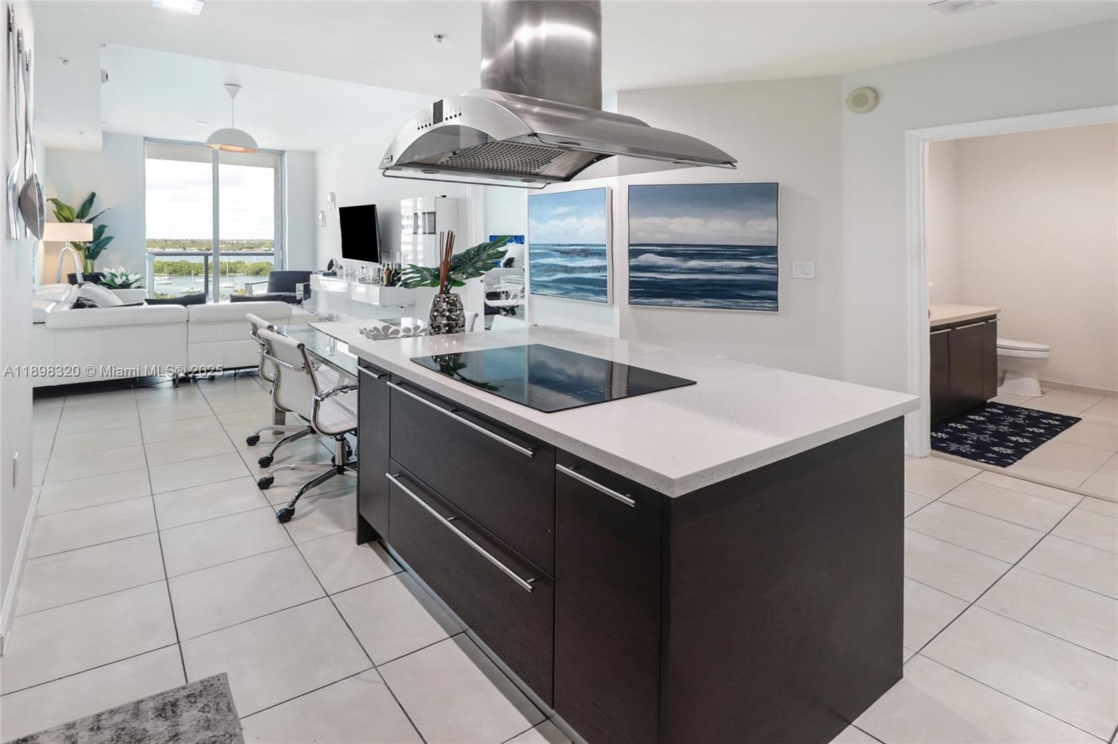 Eloquence On The Bay - Residential