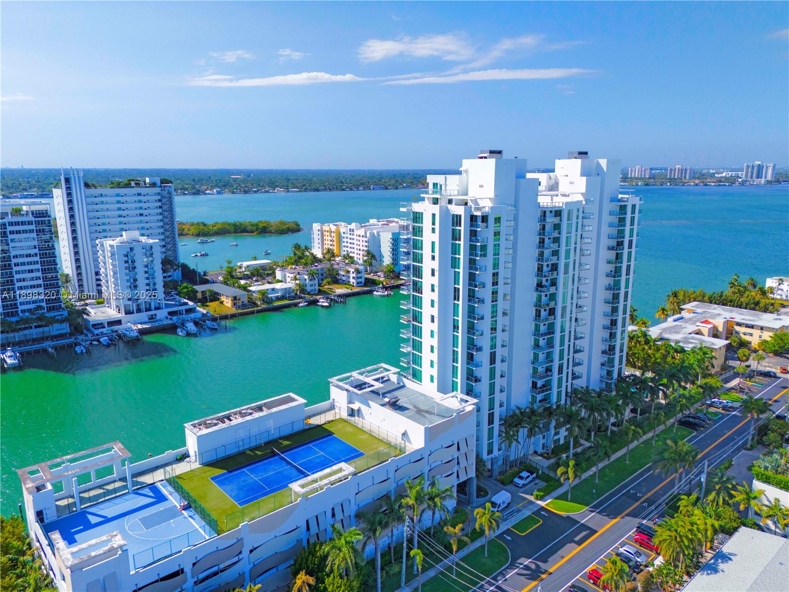 Eloquence On The Bay - Residential