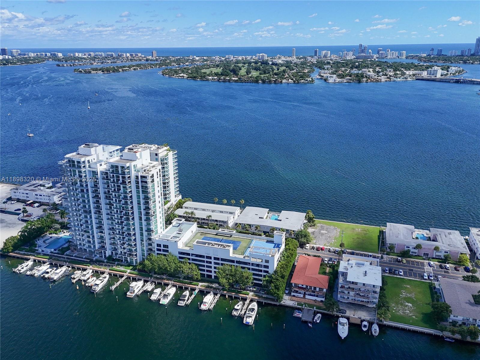 Eloquence On The Bay - Residential