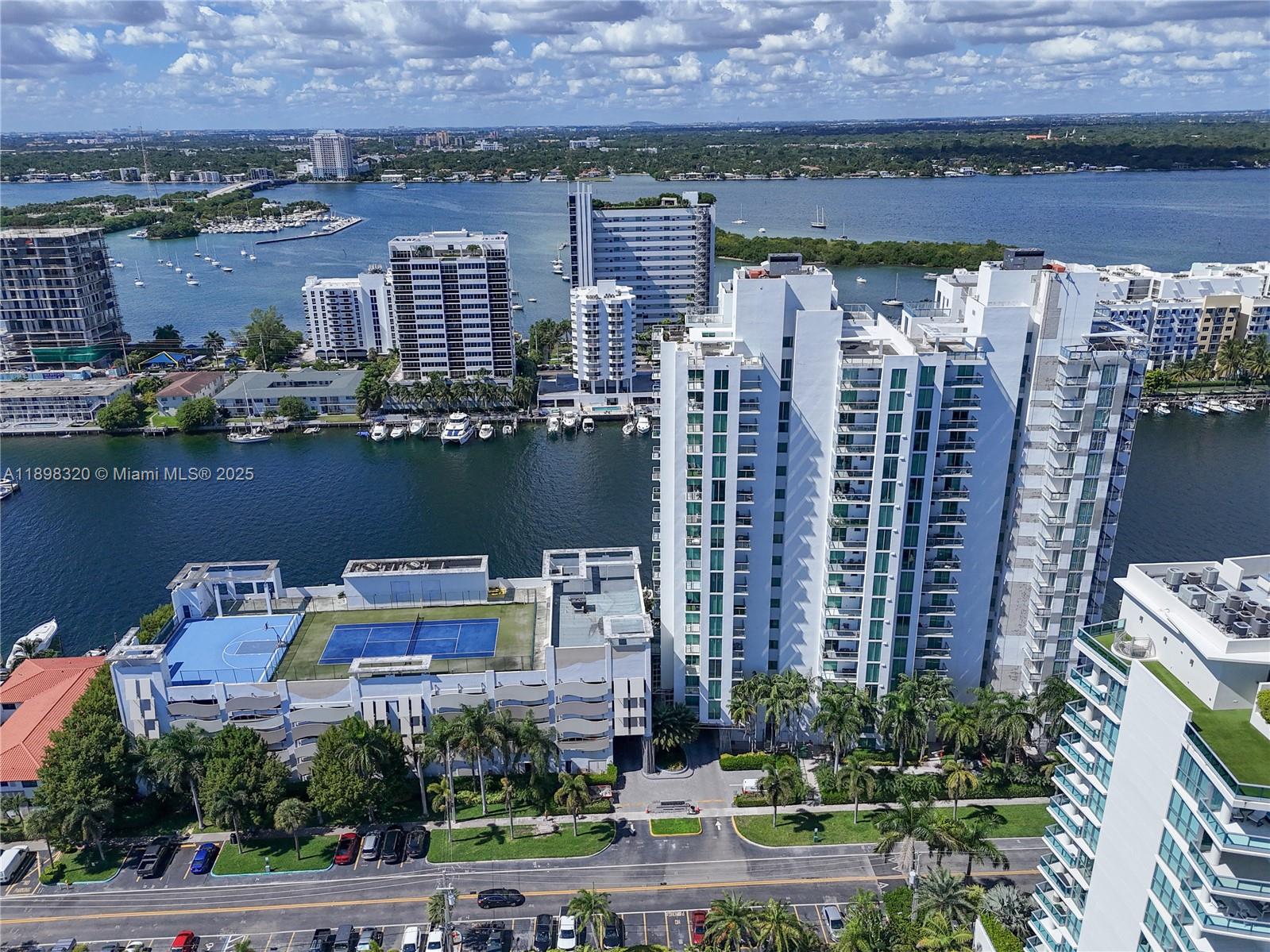 Eloquence On The Bay - Residential
