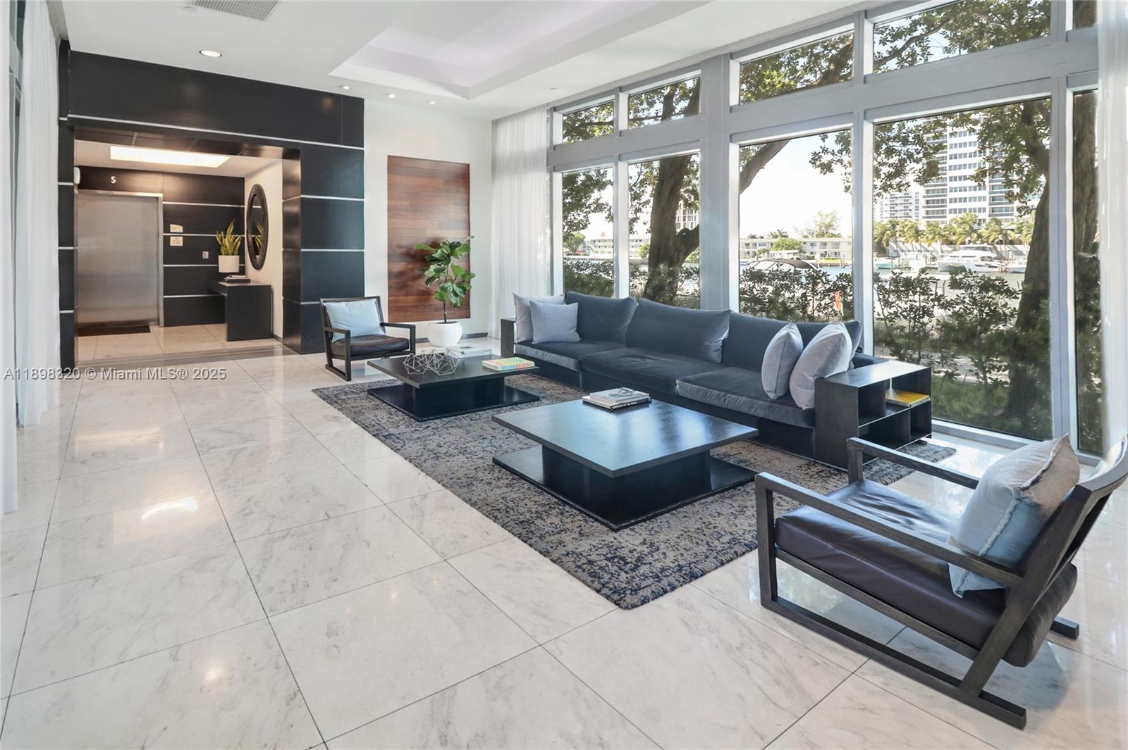 Eloquence On The Bay - Residential