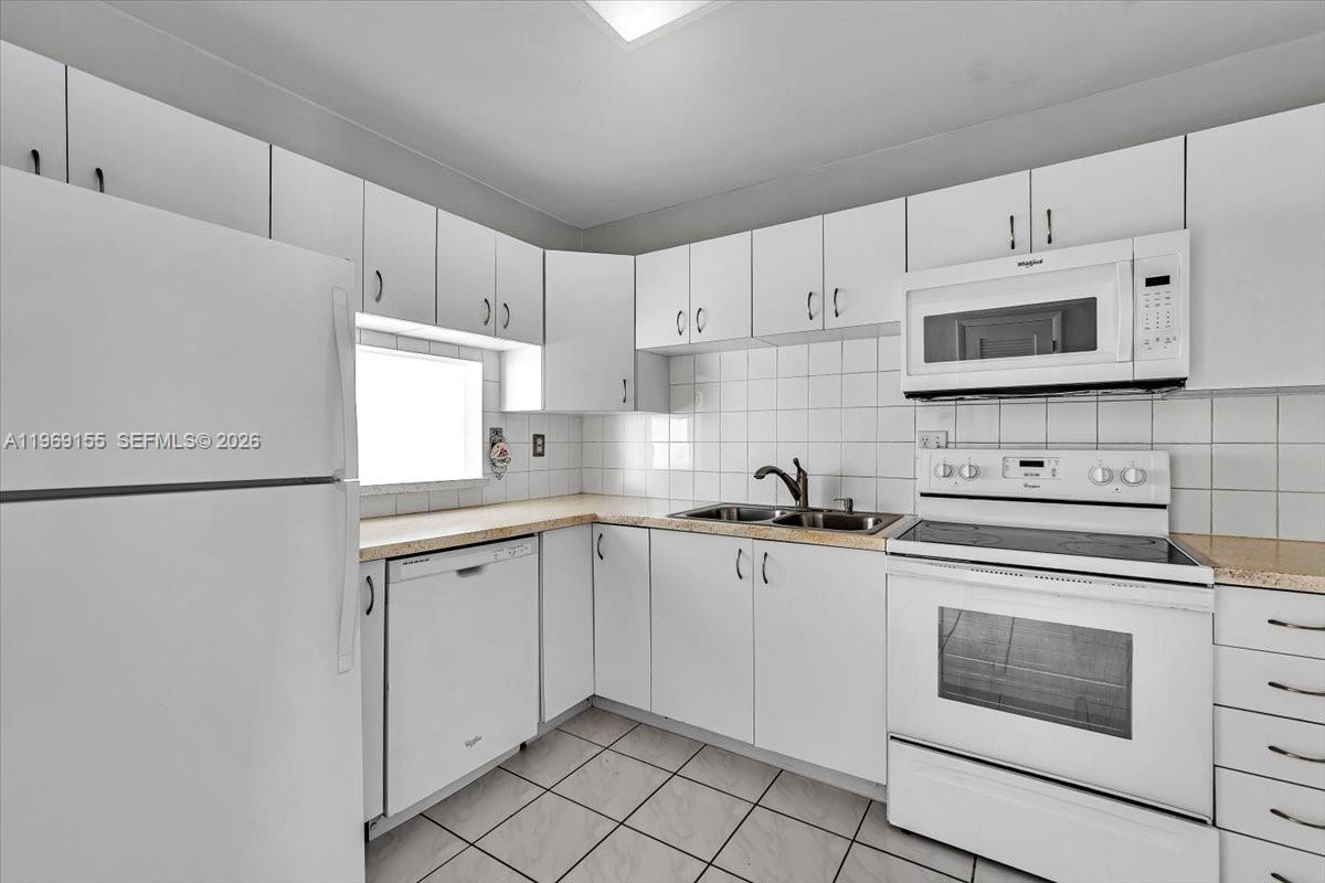 VILLA MARIE CONDO - Residential Lease