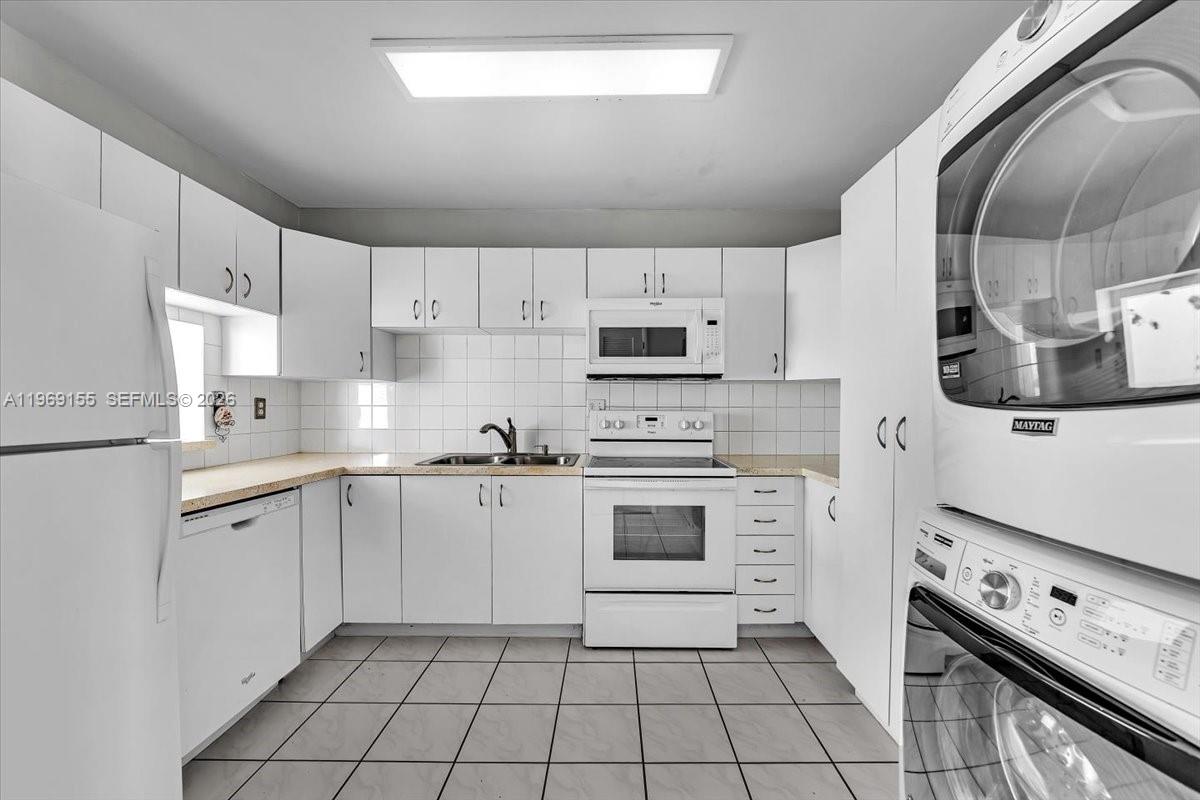 VILLA MARIE CONDO - Residential Lease