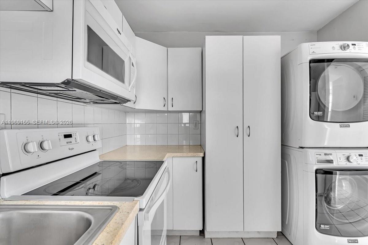 VILLA MARIE CONDO - Residential Lease