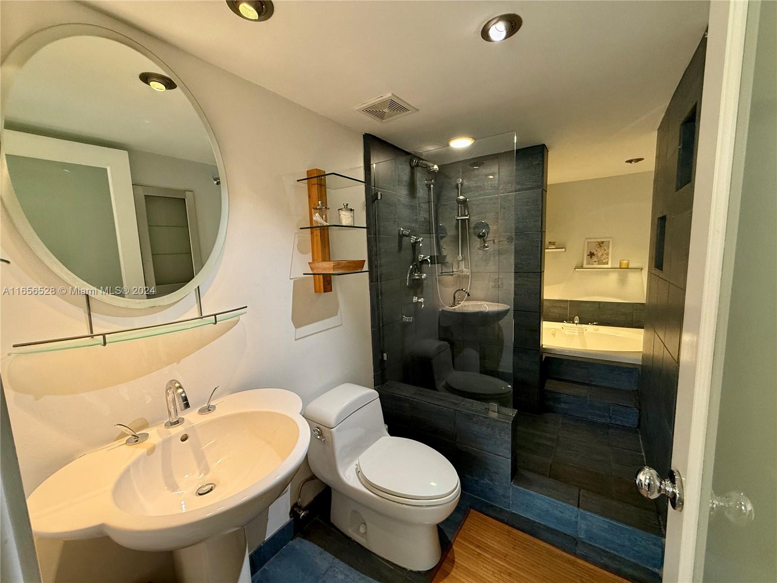 LINCOLN WEST GARDENS COND - Residential Lease