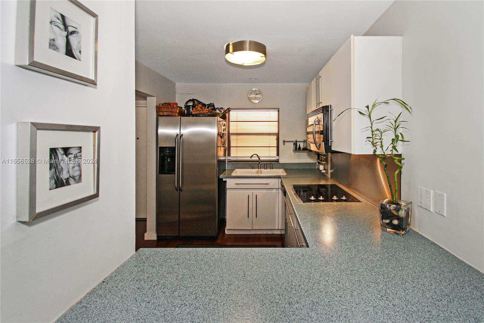LINCOLN WEST GARDENS COND - Residential Lease