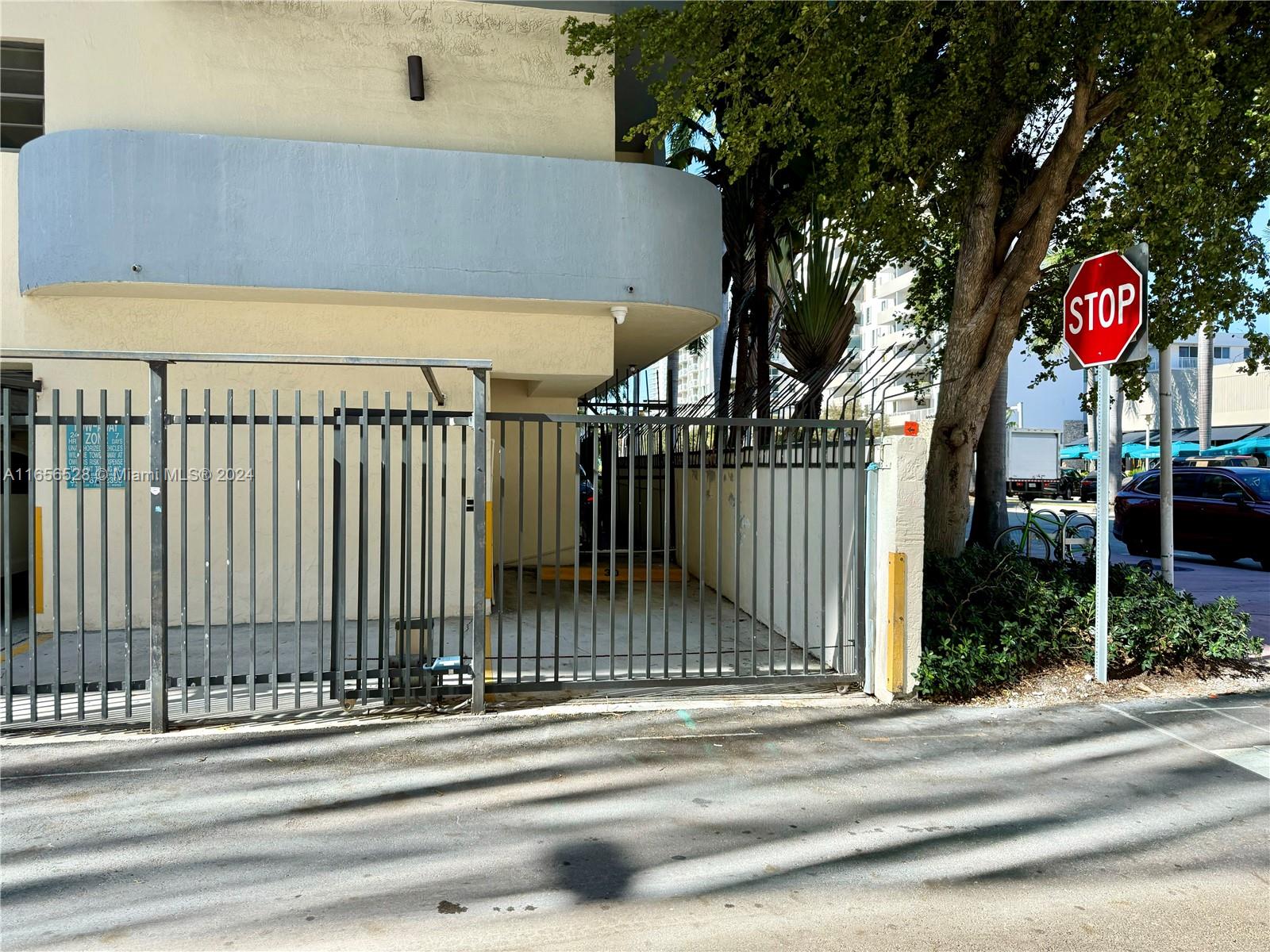 LINCOLN WEST GARDENS COND - Residential Lease