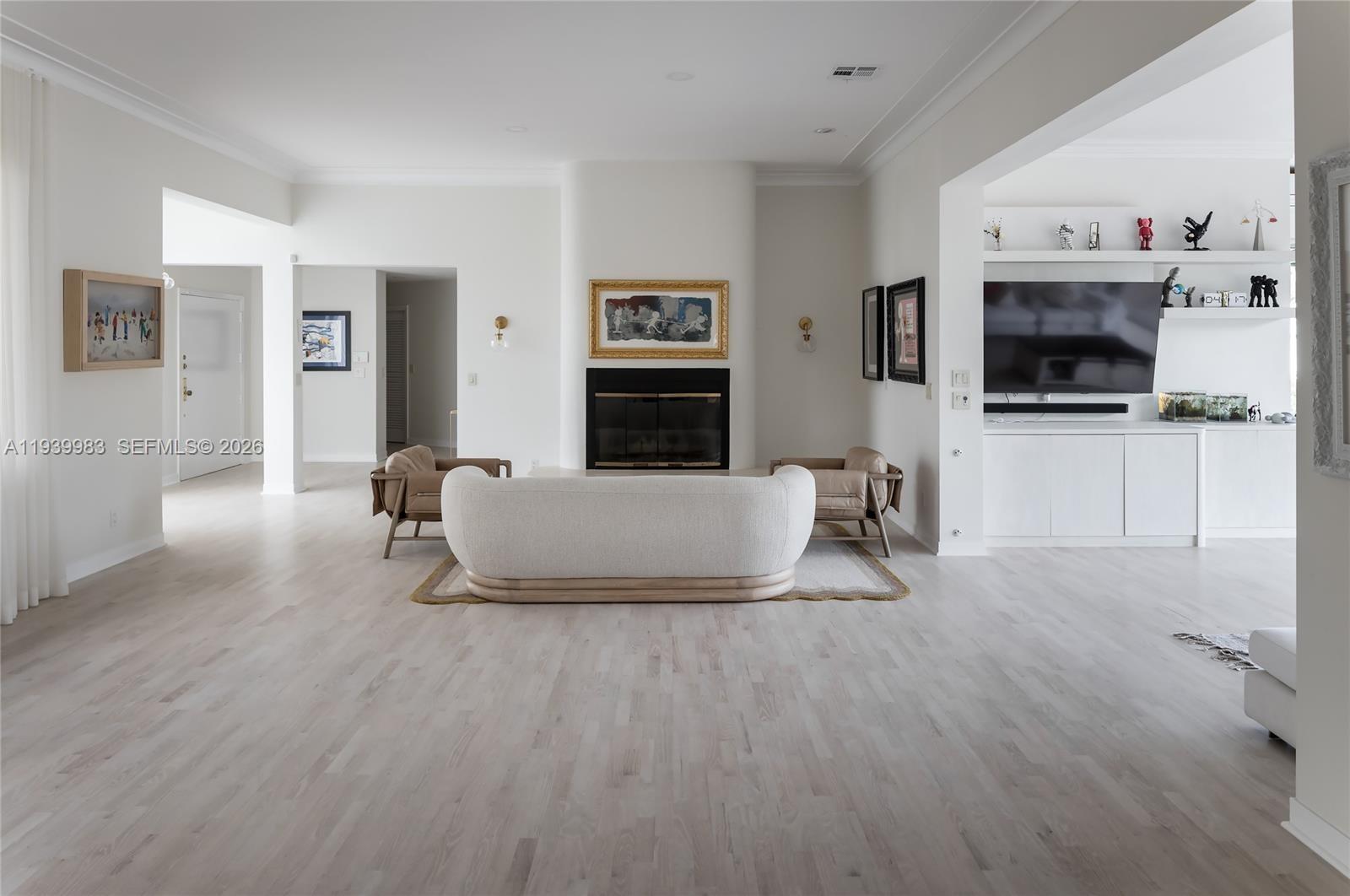 950 S Southlake Dr 950