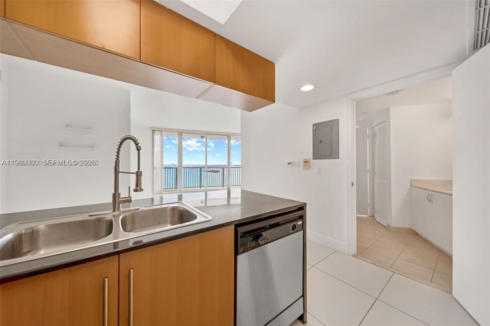 OPERA TOWER CONDO - Residential Lease