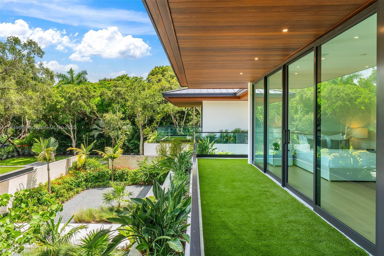 SNAPPER CREEK LAKES SUB - Residential