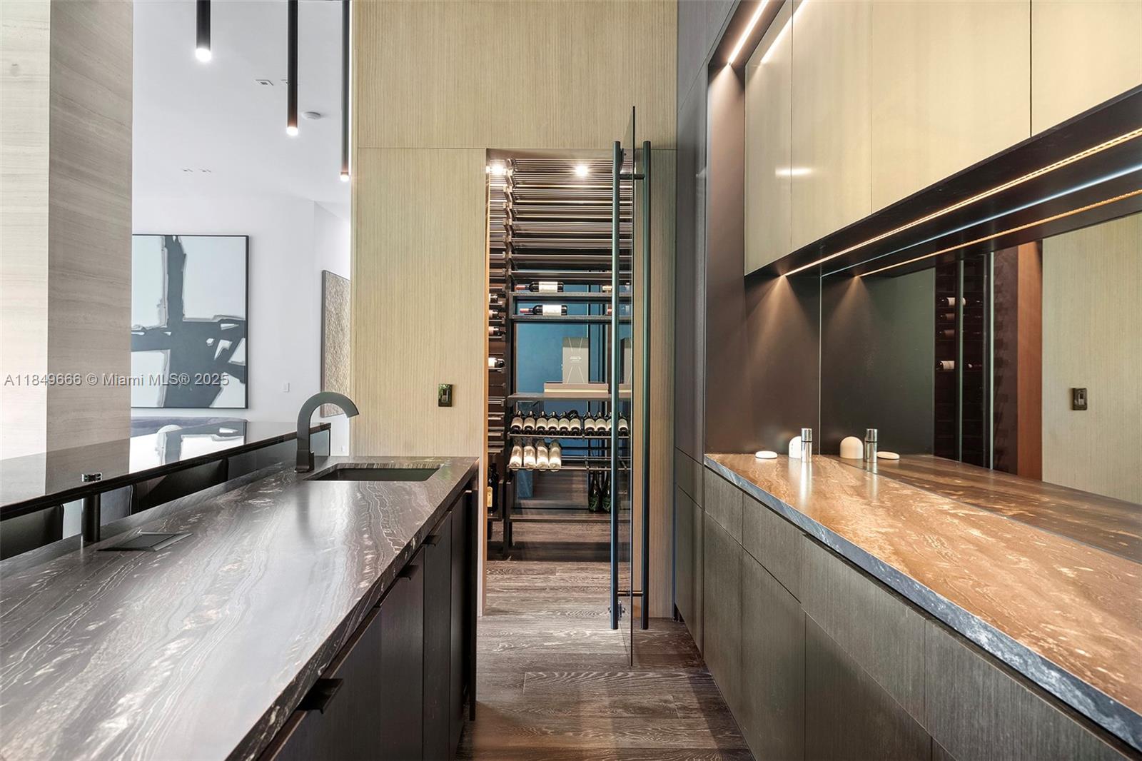 SNAPPER CREEK LAKES SUB - Residential