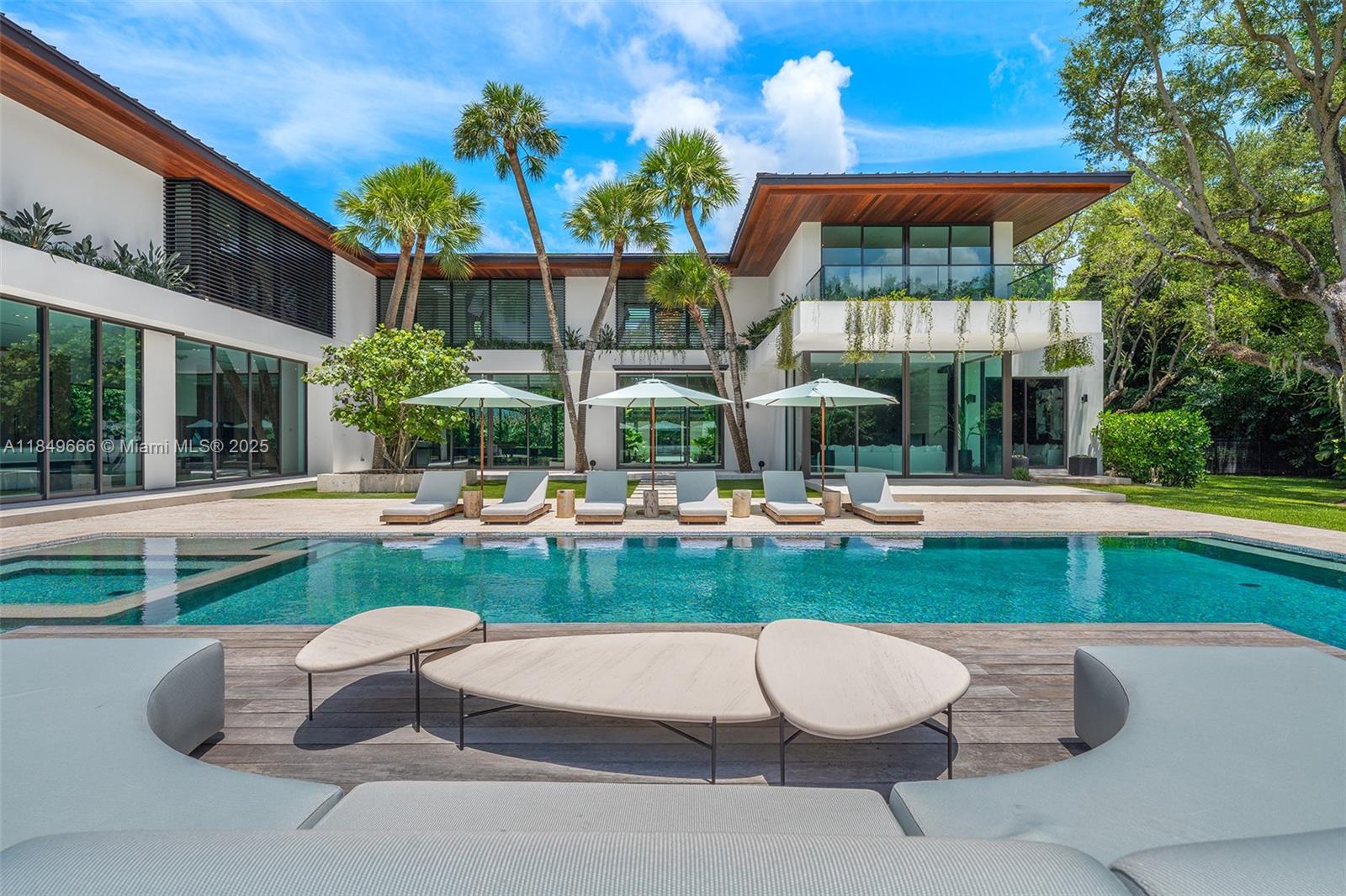 SNAPPER CREEK LAKES SUB - Residential