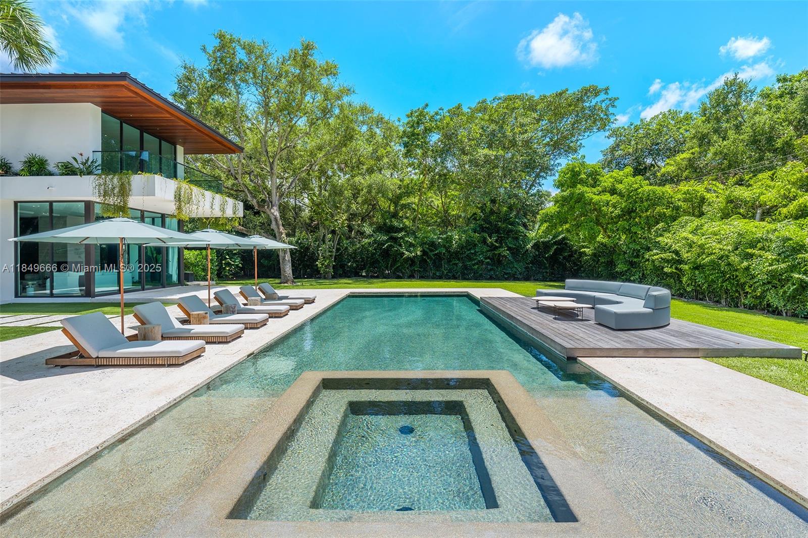 SNAPPER CREEK LAKES SUB - Residential