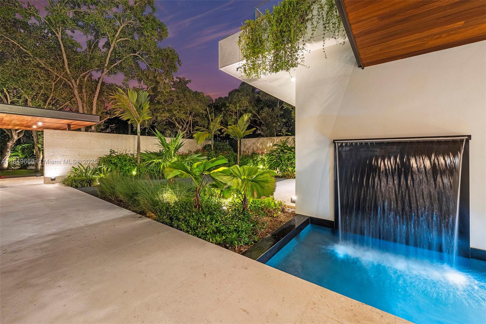 SNAPPER CREEK LAKES SUB - Residential