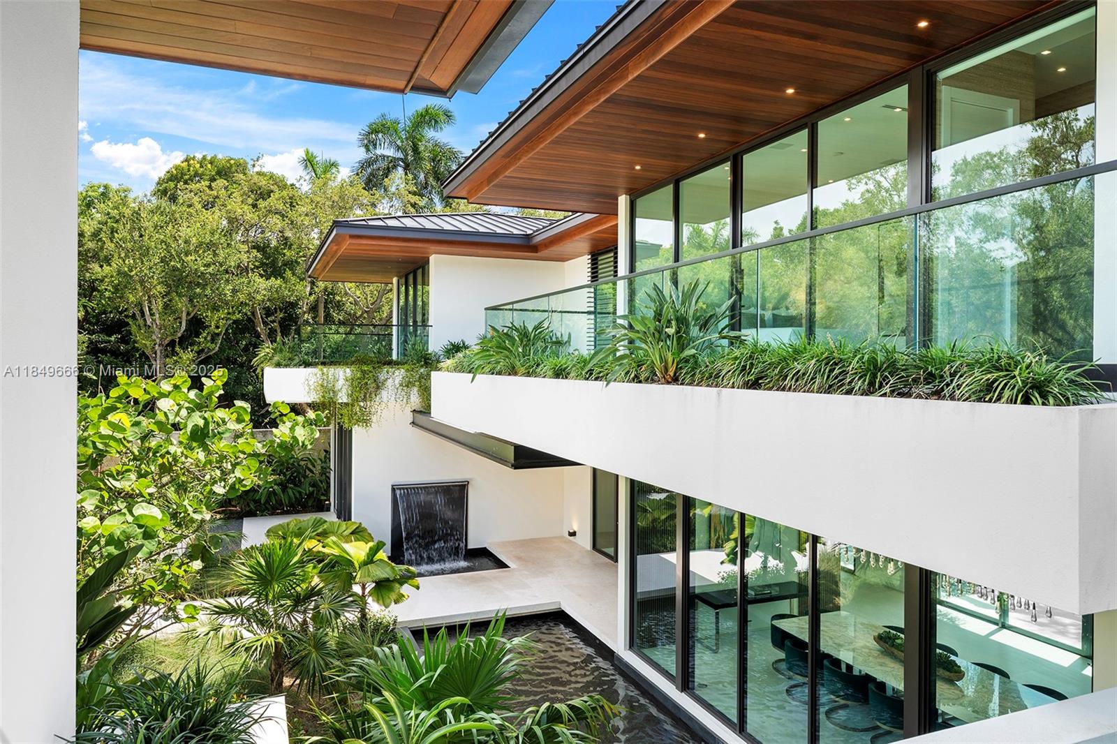 SNAPPER CREEK LAKES SUB - Residential