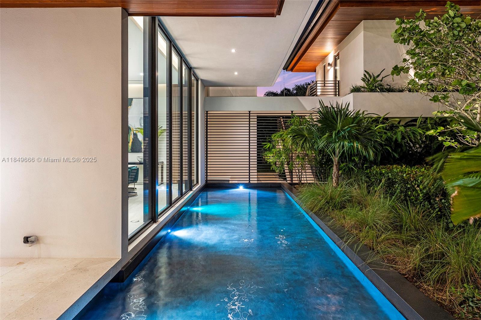 SNAPPER CREEK LAKES SUB - Residential