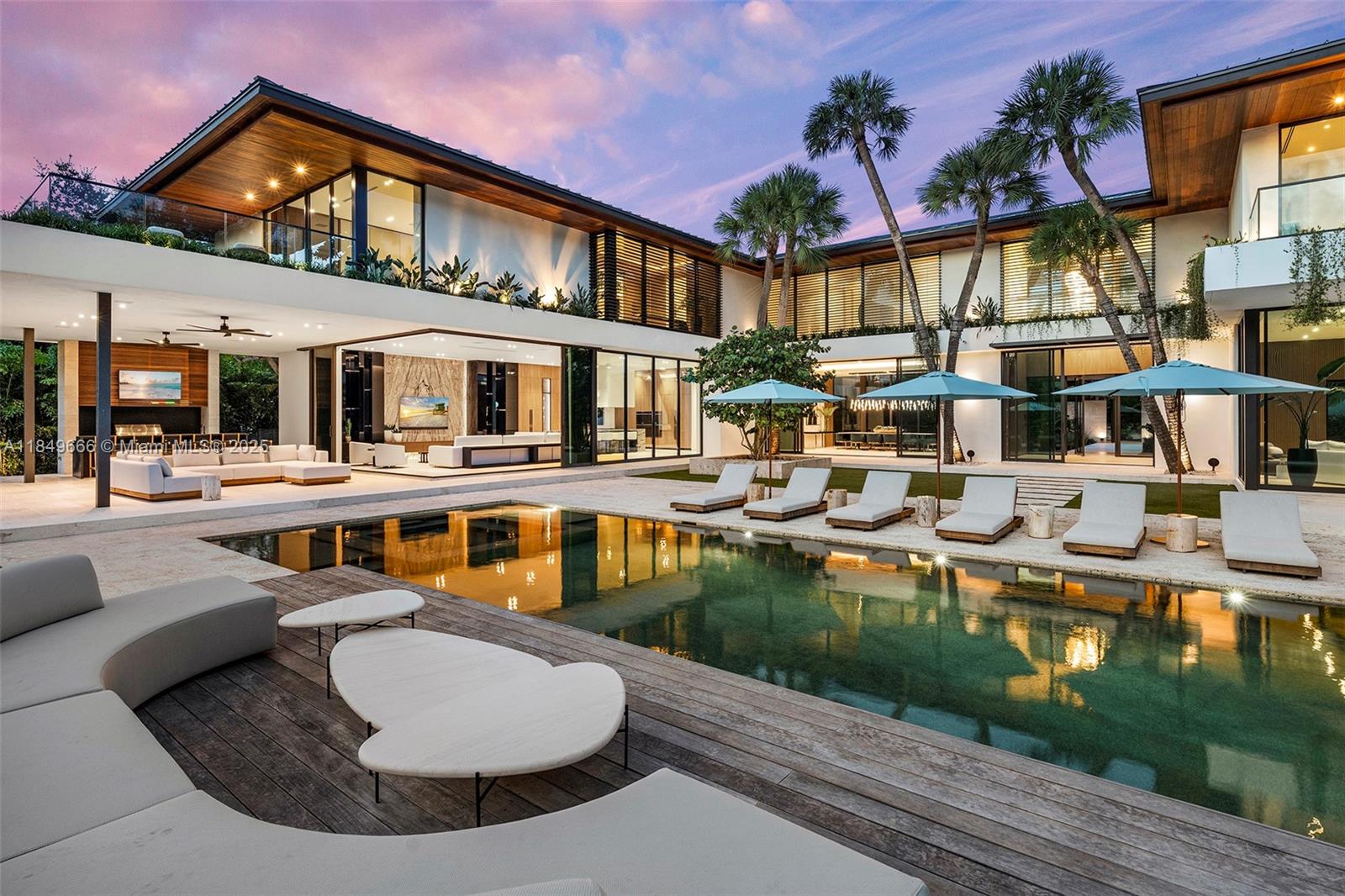 SNAPPER CREEK LAKES SUB - Residential