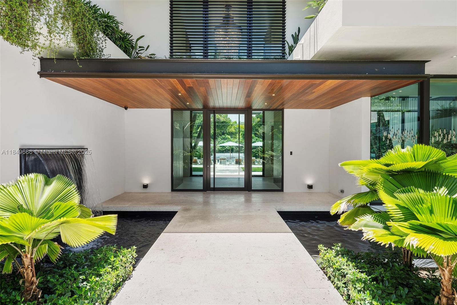 SNAPPER CREEK LAKES SUB - Residential