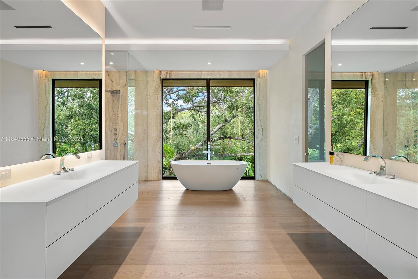 SNAPPER CREEK LAKES SUB - Residential