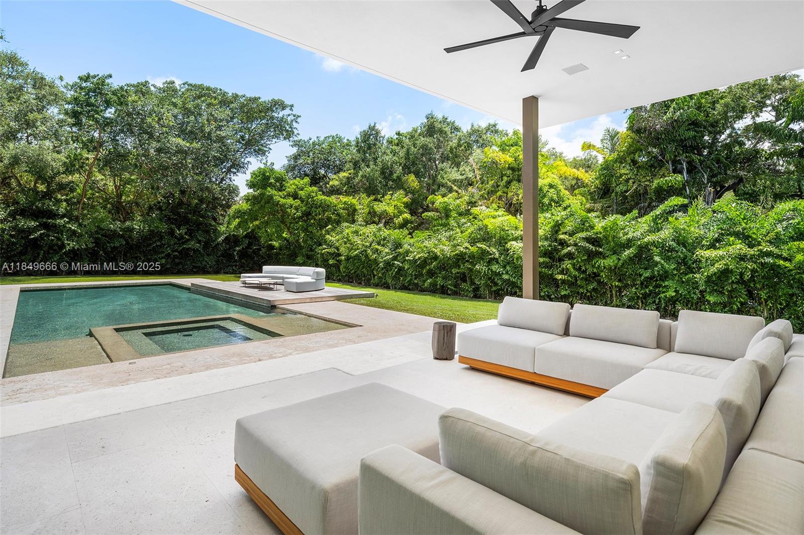SNAPPER CREEK LAKES SUB - Residential