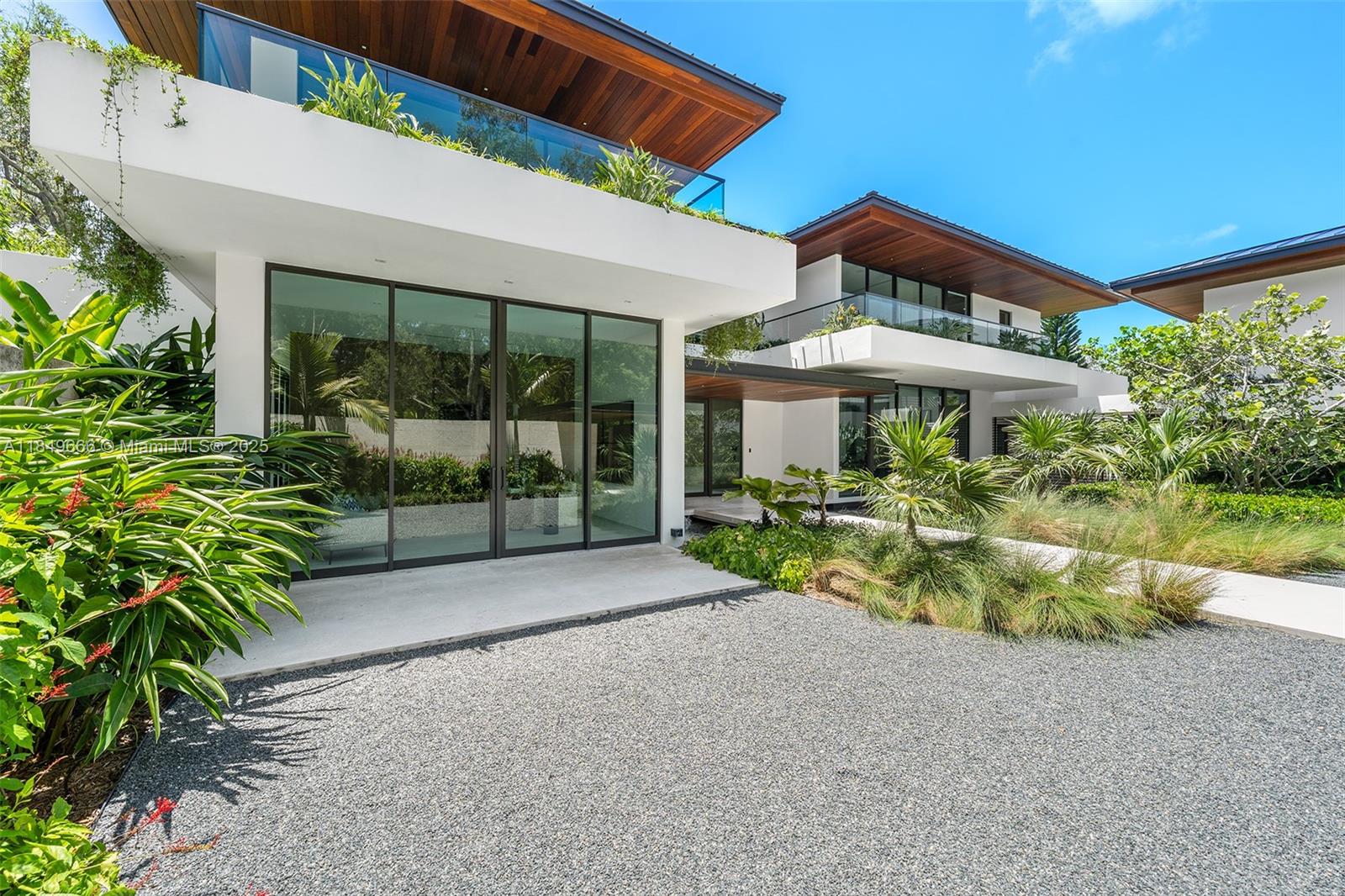 SNAPPER CREEK LAKES SUB - Residential
