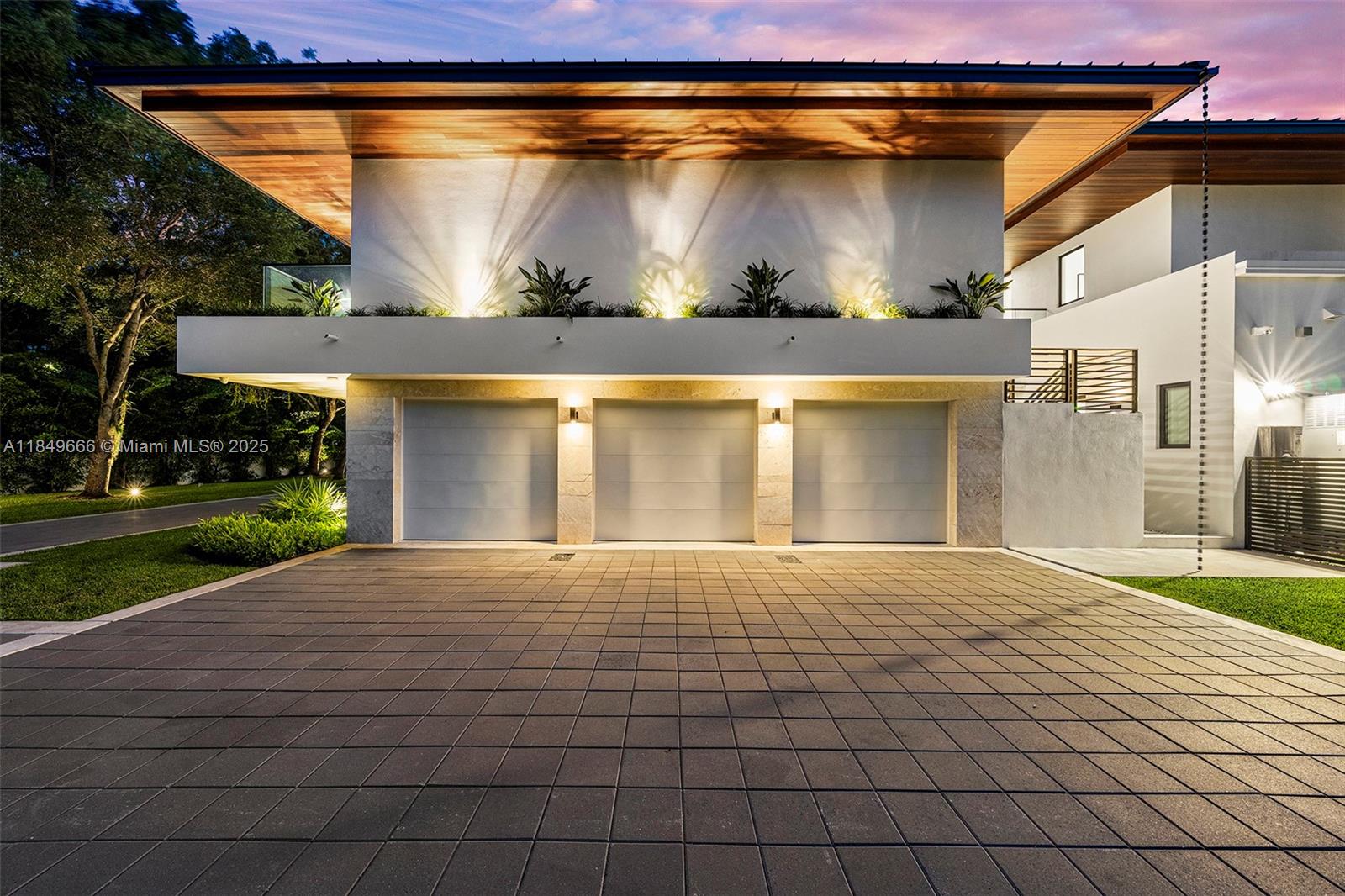 SNAPPER CREEK LAKES SUB - Residential