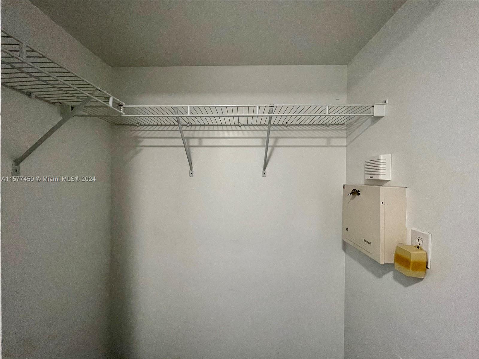 THE CLUB AT BRICKELL BAY - Residential