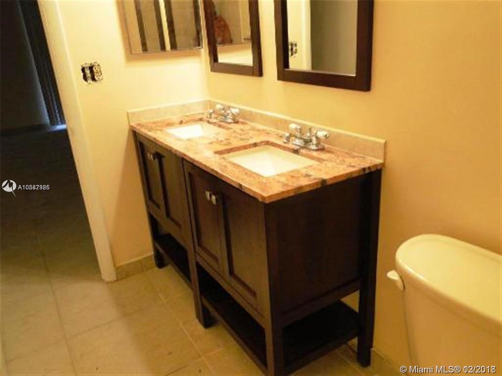 DEVON-AIRE VILLAS SEC 4 - Residential Lease