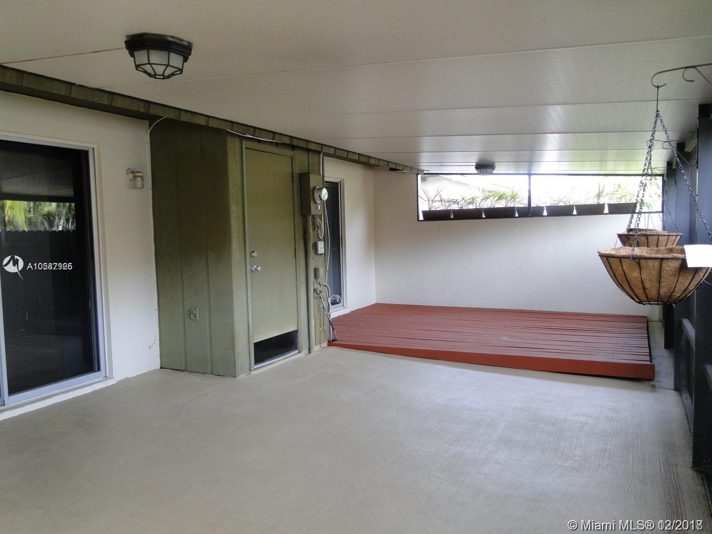 DEVON-AIRE VILLAS SEC 4 - Residential Lease