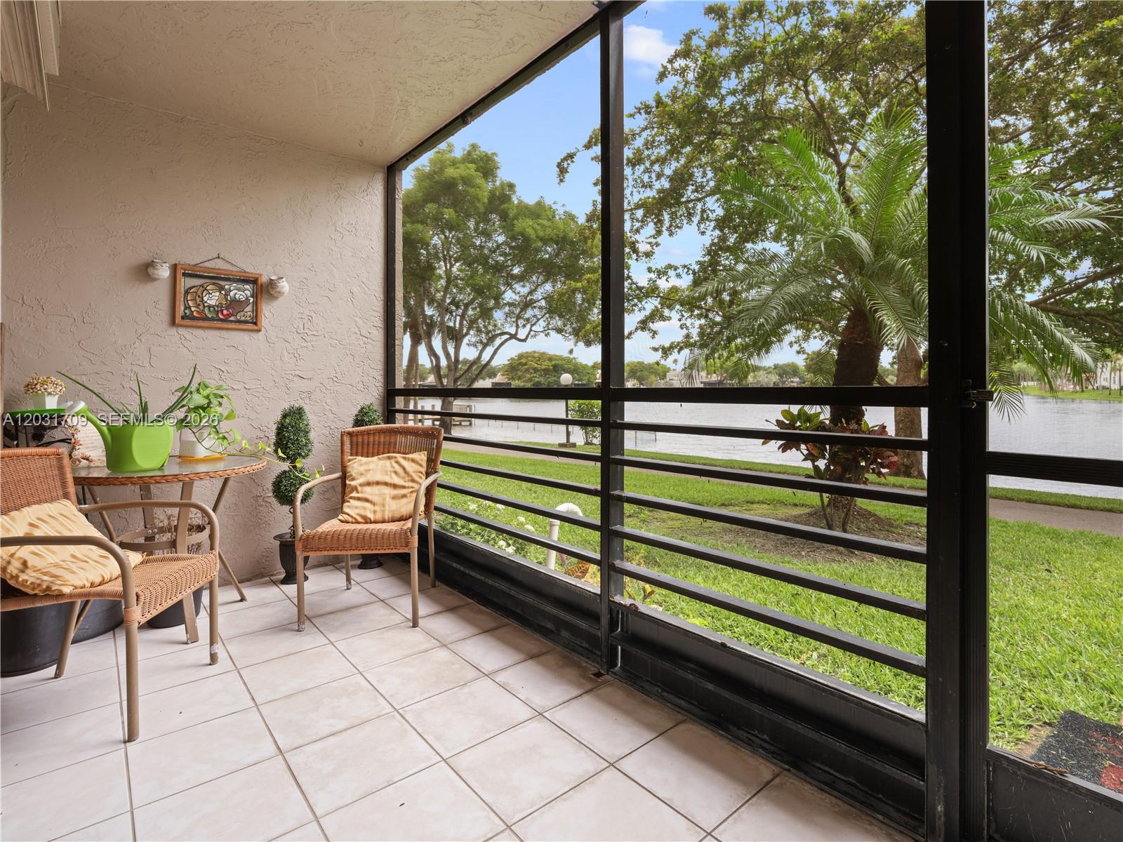 901 Colony Point Cir 112