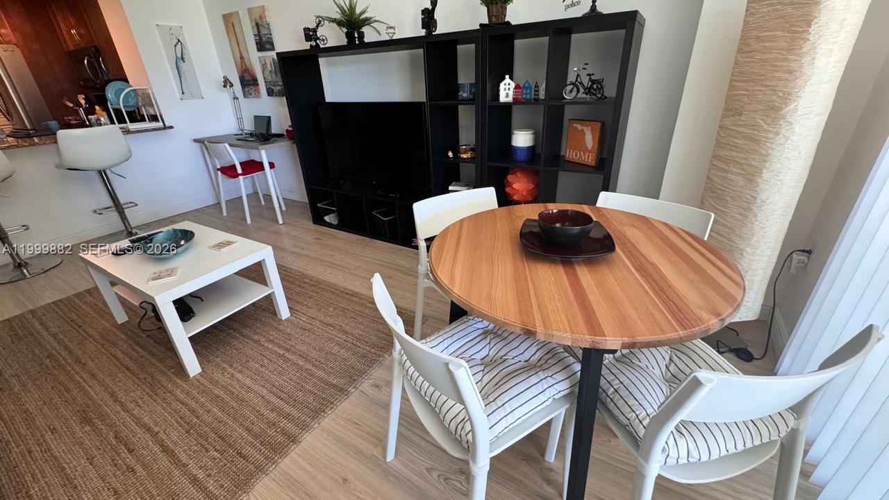 400 N Federal Hwy 215N