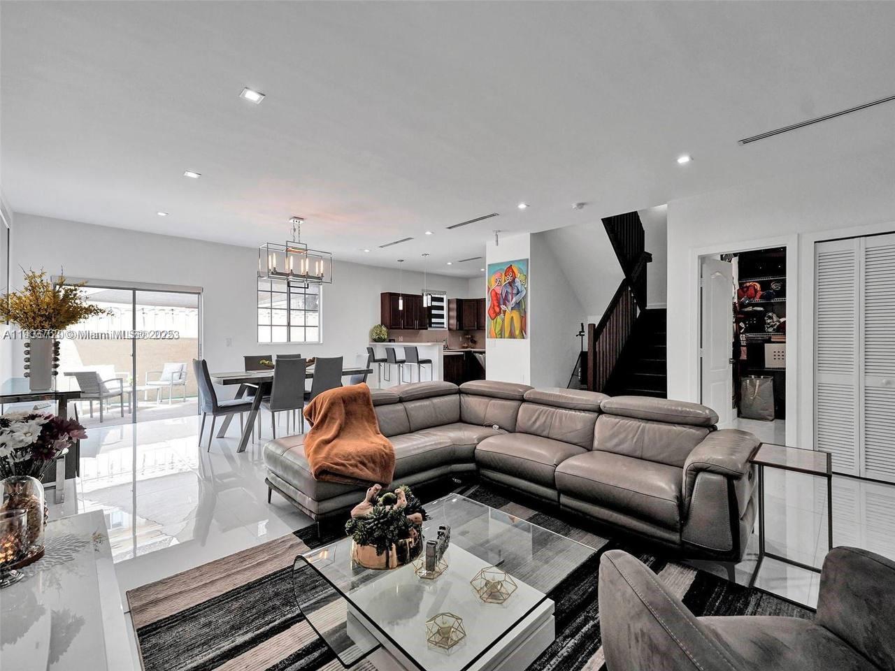 LILANDIA ESTATES CONDO - Residential Lease