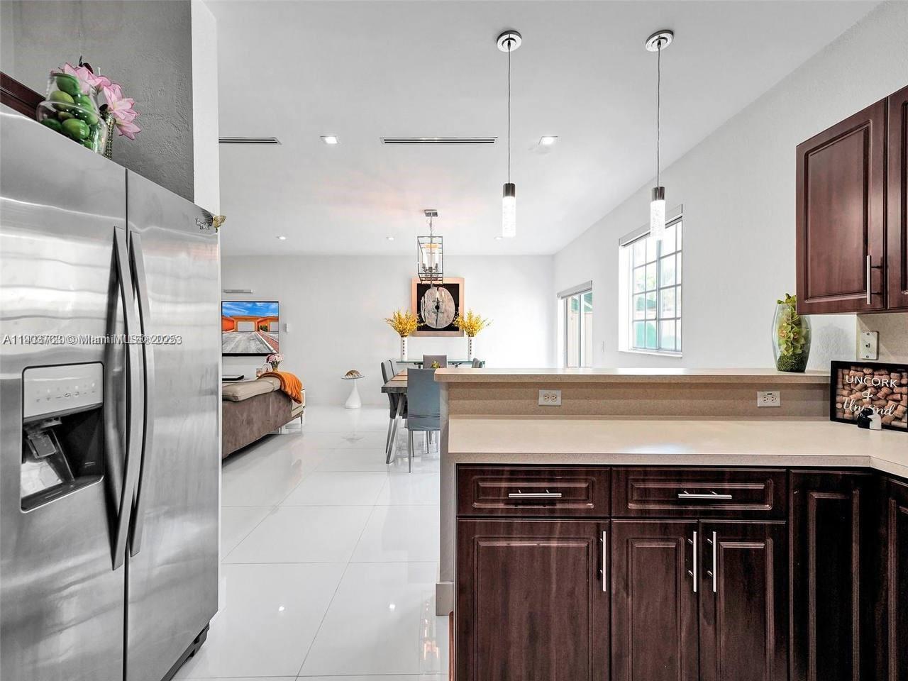 LILANDIA ESTATES CONDO - Residential Lease