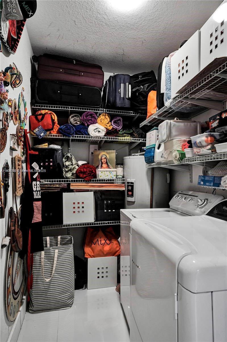 LILANDIA ESTATES CONDO - Residential Lease