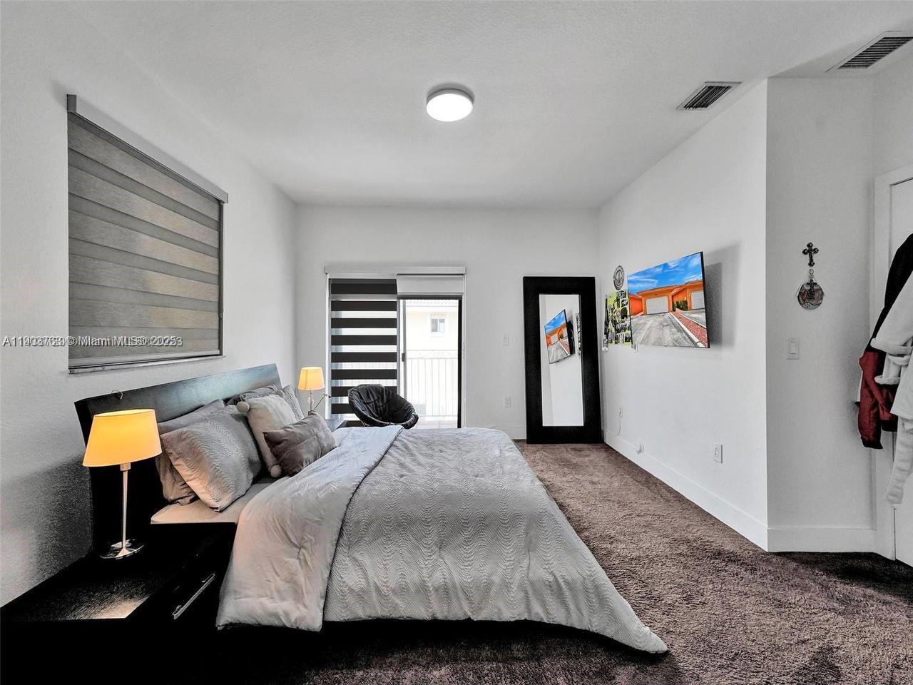 LILANDIA ESTATES CONDO - Residential Lease