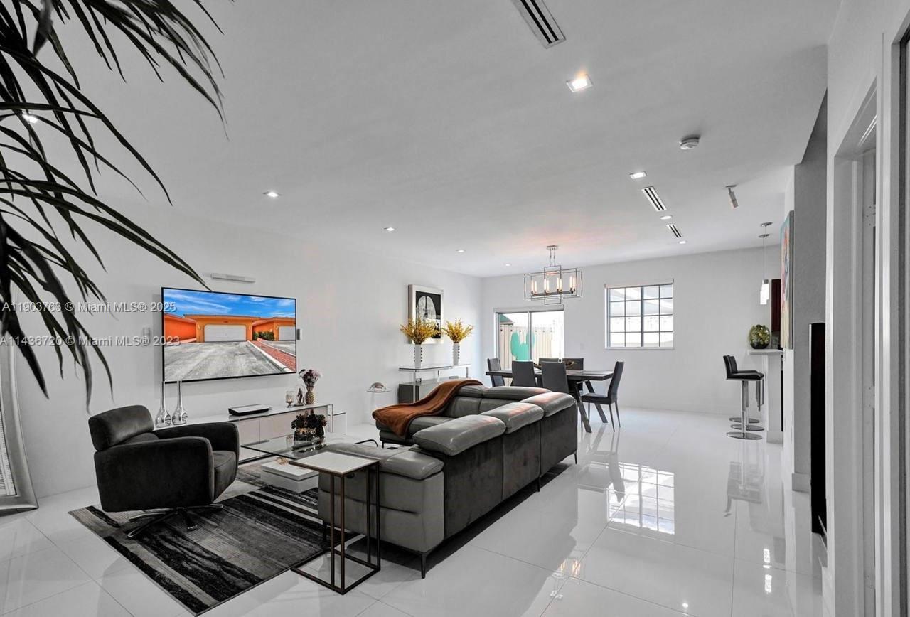 LILANDIA ESTATES CONDO - Residential Lease