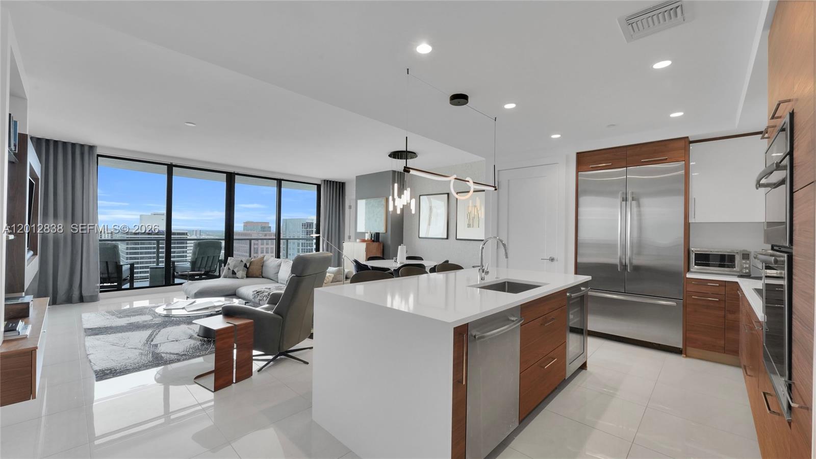 100 LAS OLAS CONDO - Residential