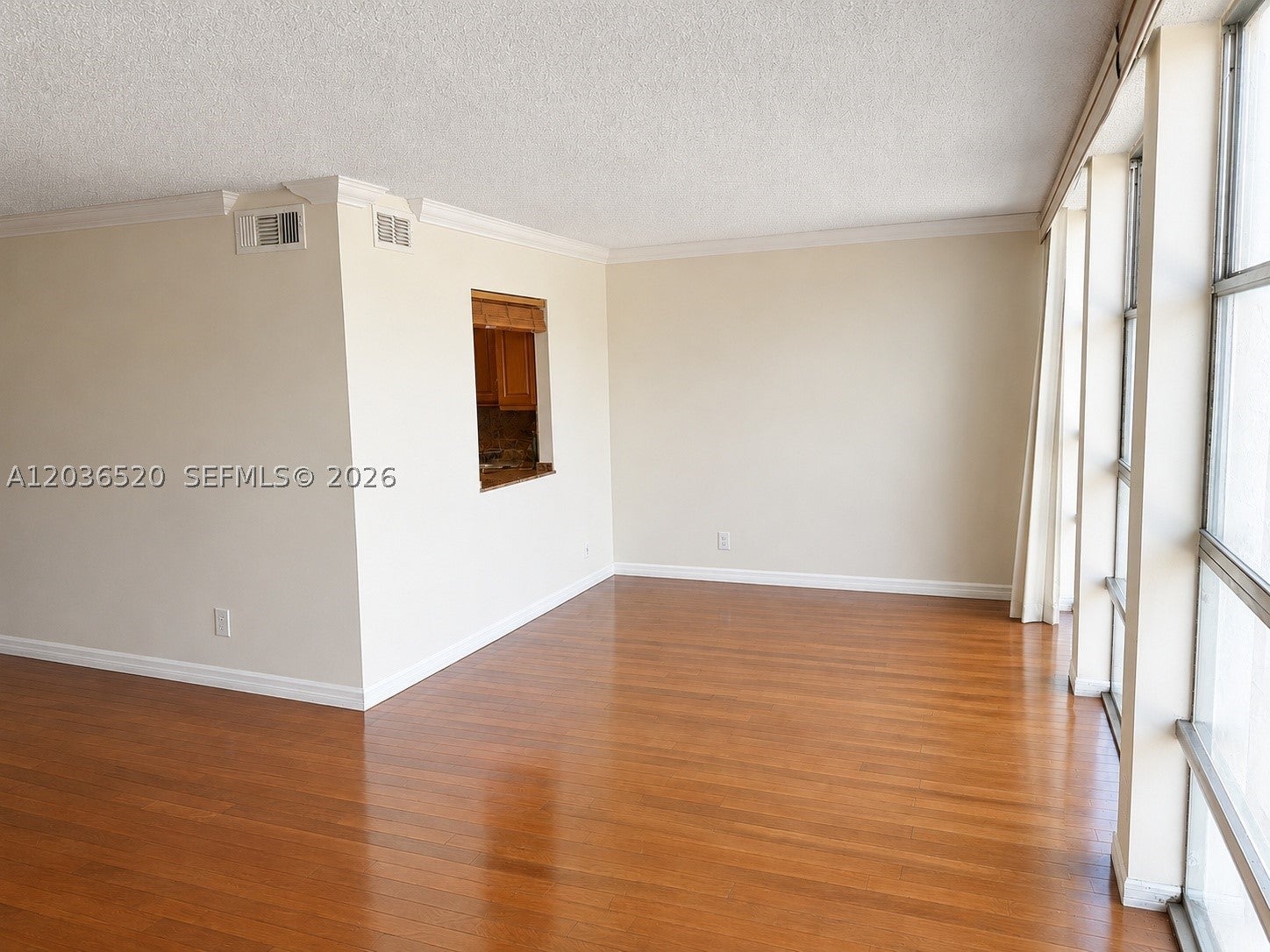 501 Three Islands Blvd 303