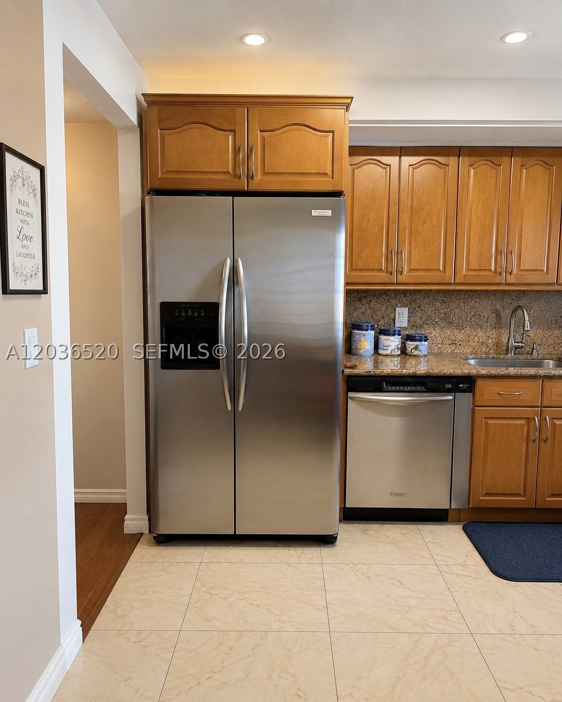 501 Three Islands Blvd 303