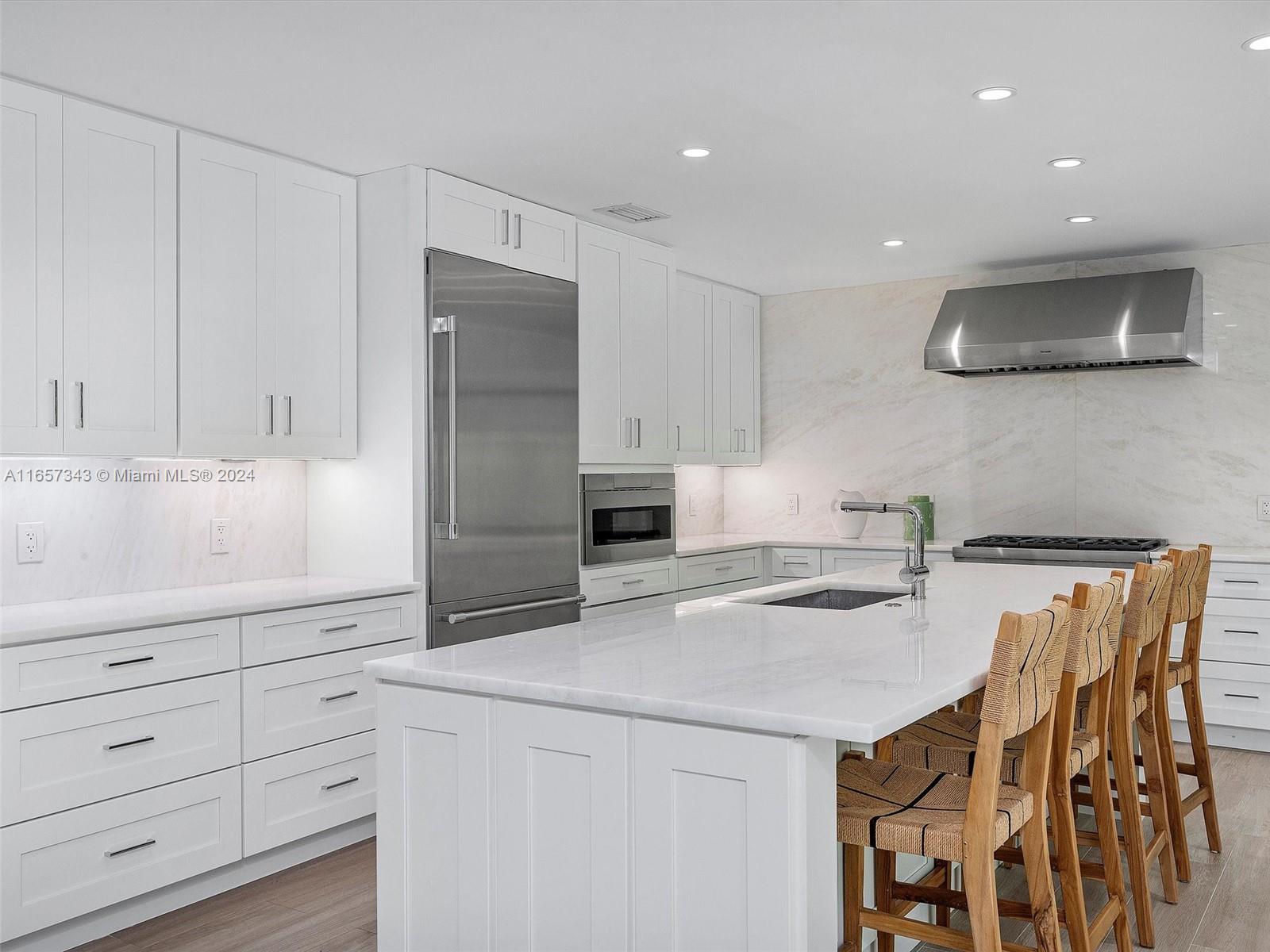 MIAMI SHORES SEC 8 REV - Residential