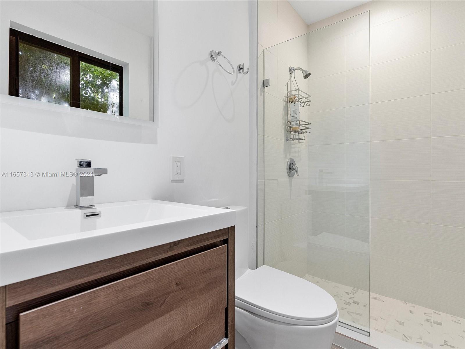 MIAMI SHORES SEC 8 REV - Residential