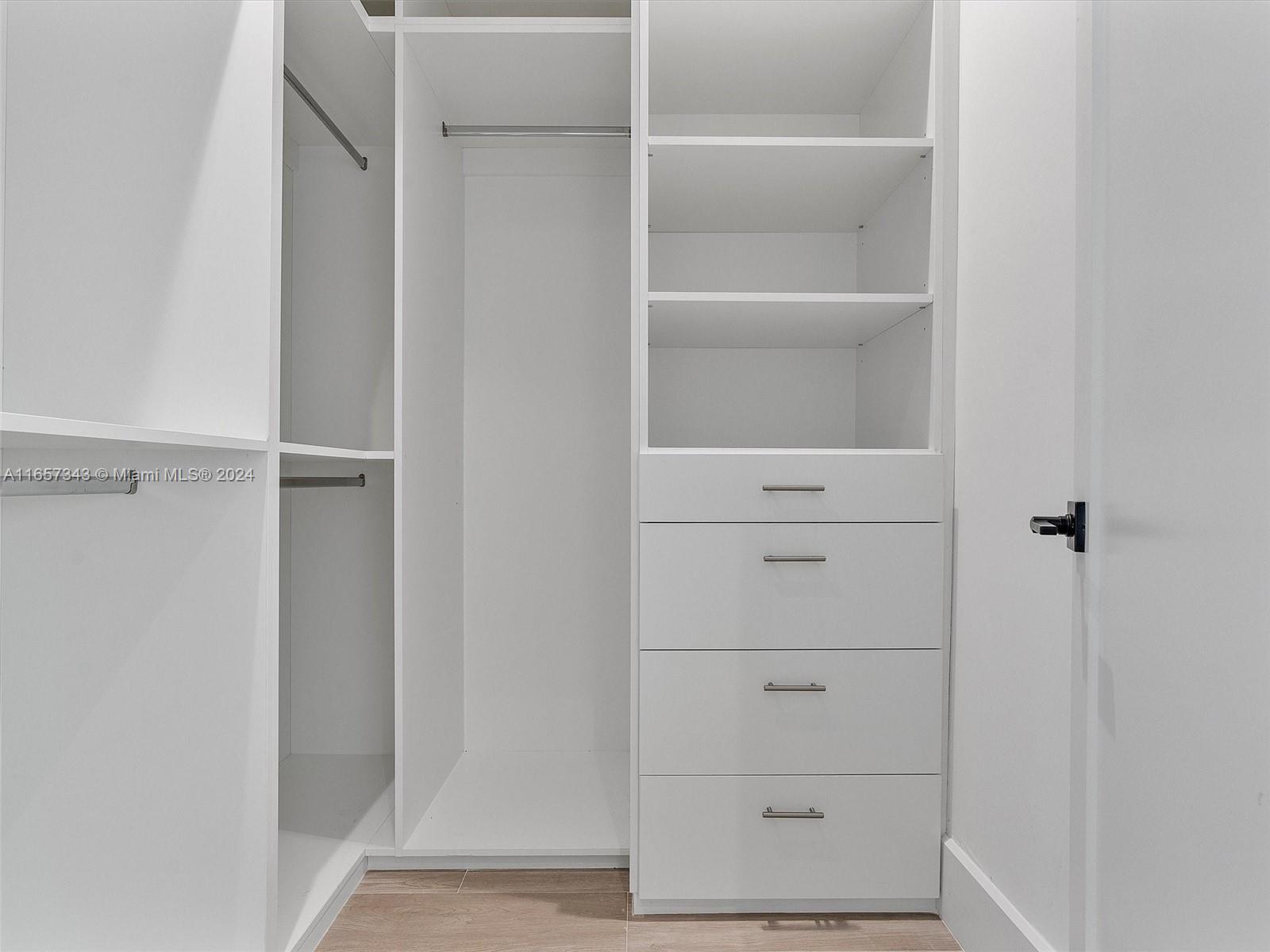 MIAMI SHORES SEC 8 REV - Residential