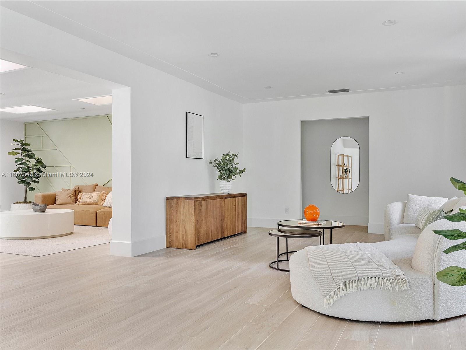 MIAMI SHORES SEC 8 REV - Residential