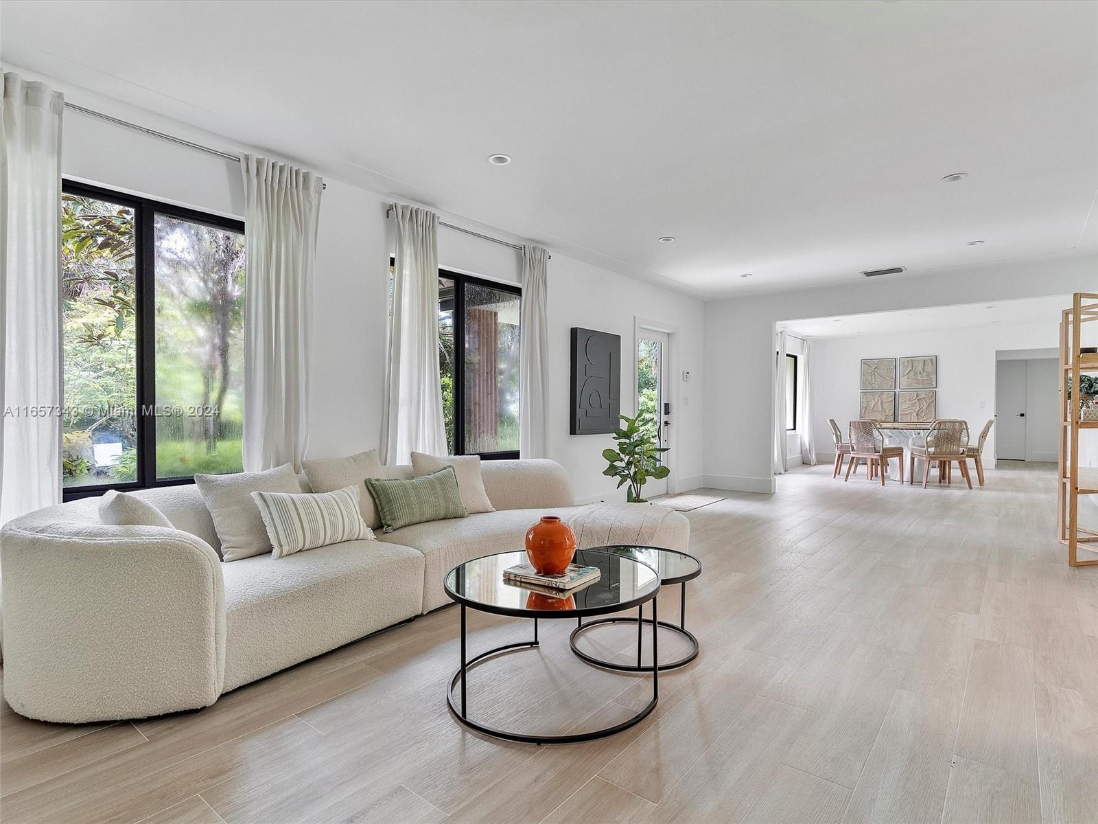 MIAMI SHORES SEC 8 REV - Residential