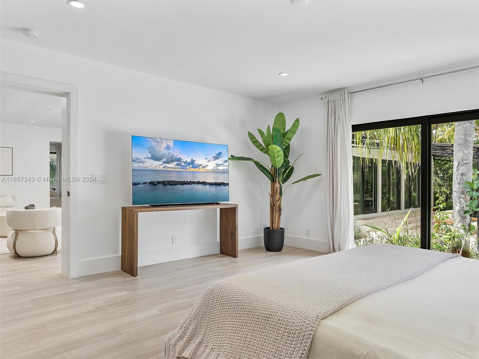 MIAMI SHORES SEC 8 REV - Residential