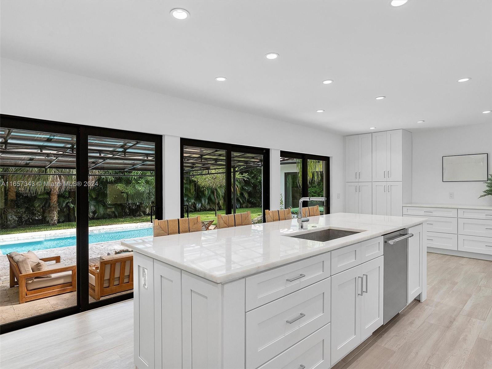 MIAMI SHORES SEC 8 REV - Residential