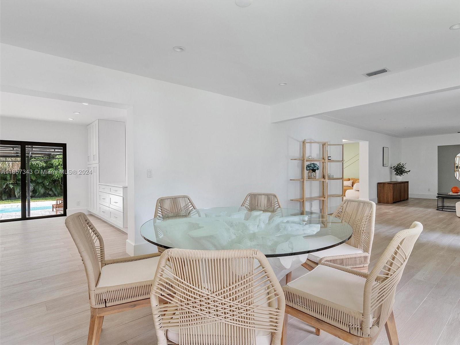 MIAMI SHORES SEC 8 REV - Residential