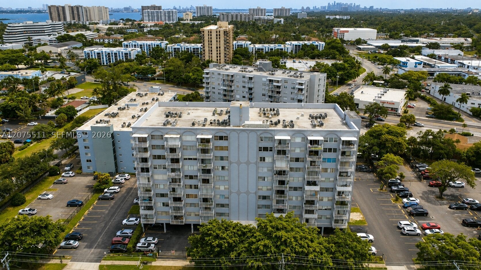 1470 NE 125th Ter