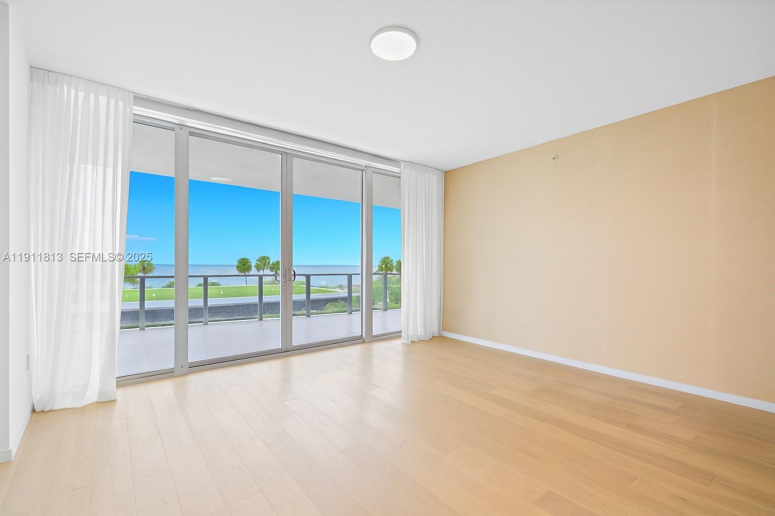 OCEANA KEY BISCAYNE CONDO - Residential