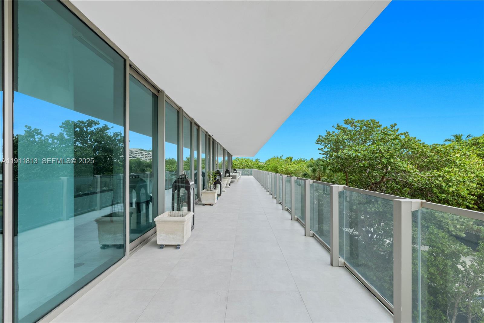 OCEANA KEY BISCAYNE CONDO - Residential